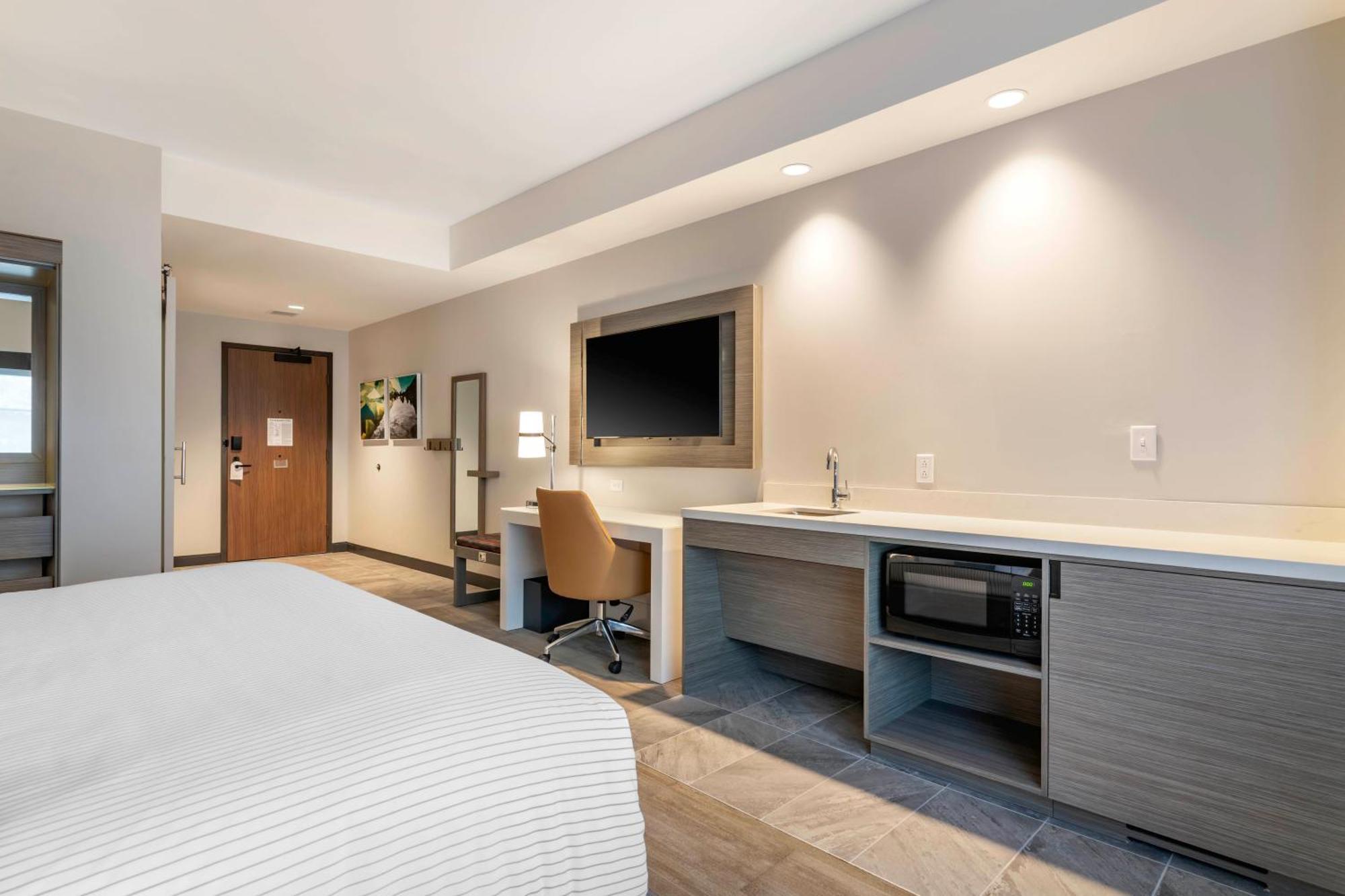 Cambria Hotel Lake Placid - Lakeside Resort Экстерьер фото