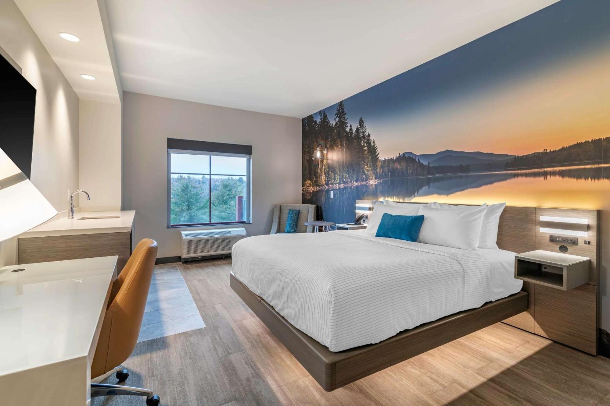 Cambria Hotel Lake Placid - Lakeside Resort Экстерьер фото