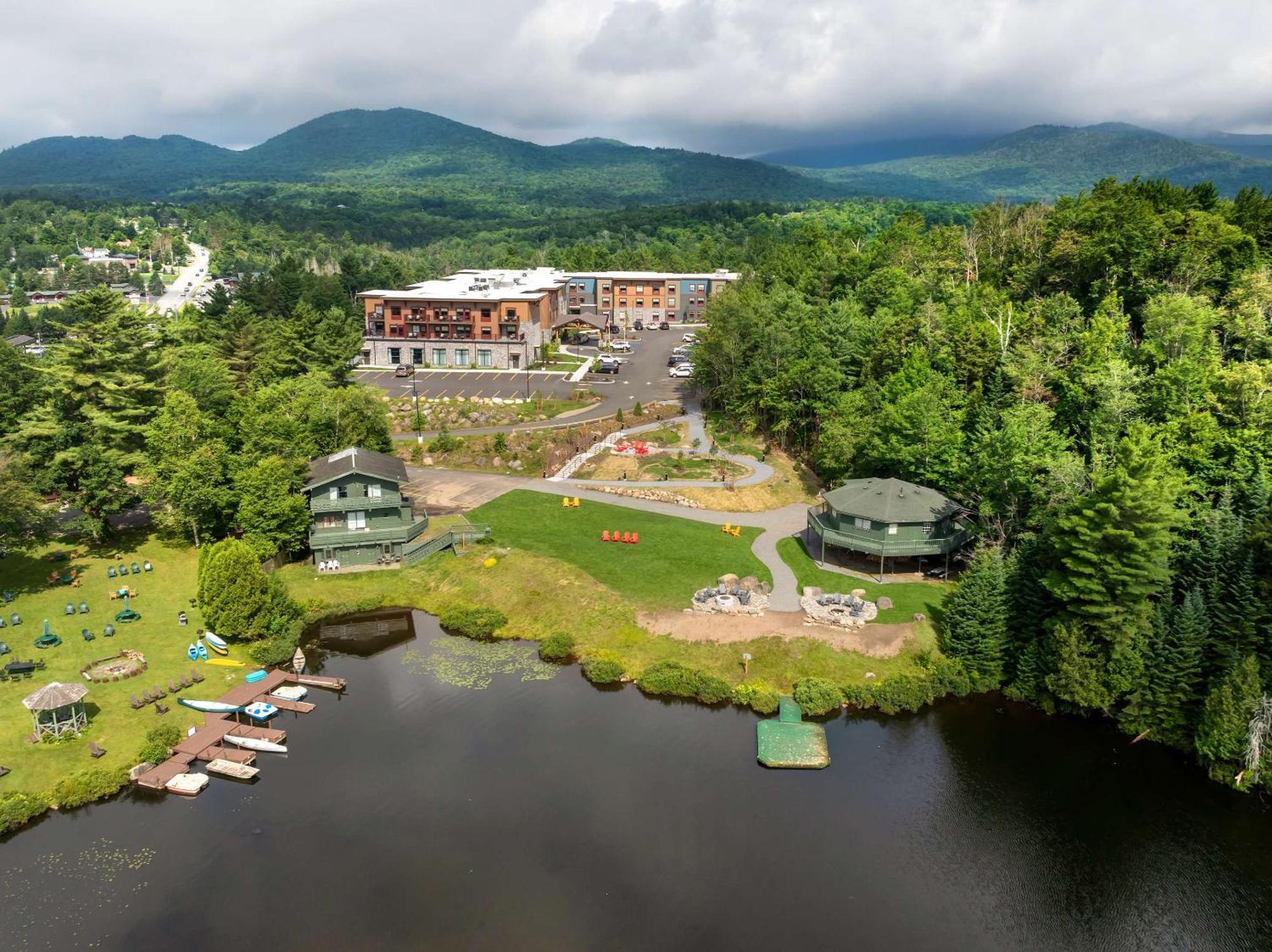 Cambria Hotel Lake Placid - Lakeside Resort Экстерьер фото